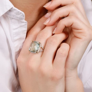 Bague "Clotilde" Or jaune et Améthyste