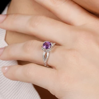 Bague " Mireille" Or blanc et Améthyst...