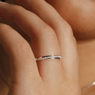 Bague " Guillemette" Or blanc et Diama...