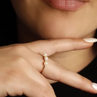 Bague " Stéphanie" Or jaune et Perle
