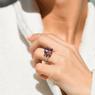 Bague " Nadine" Or jaune et Améthyste