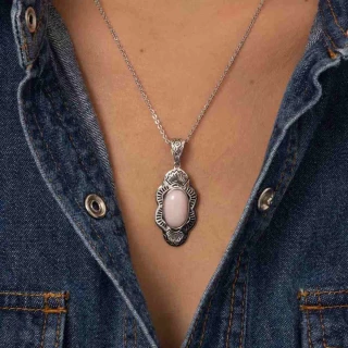 Pendentif "Pipa" Opale rose 3,6ct et A...