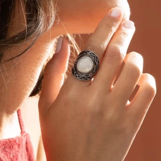 Bague "Balsamina" Nacre 4,50ct et Arge...