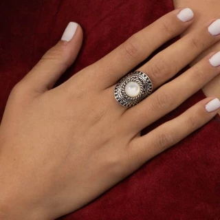 Bague "Achiote" Nacre 3,10ct et Argent...